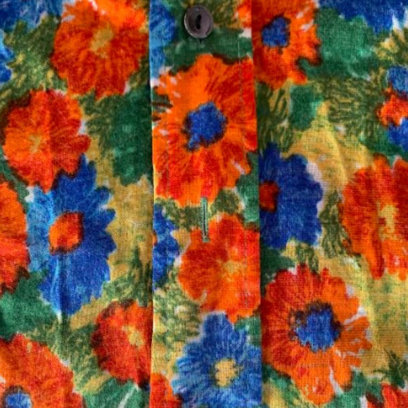 Vintage Floral Button Down - Picture 10 of 16